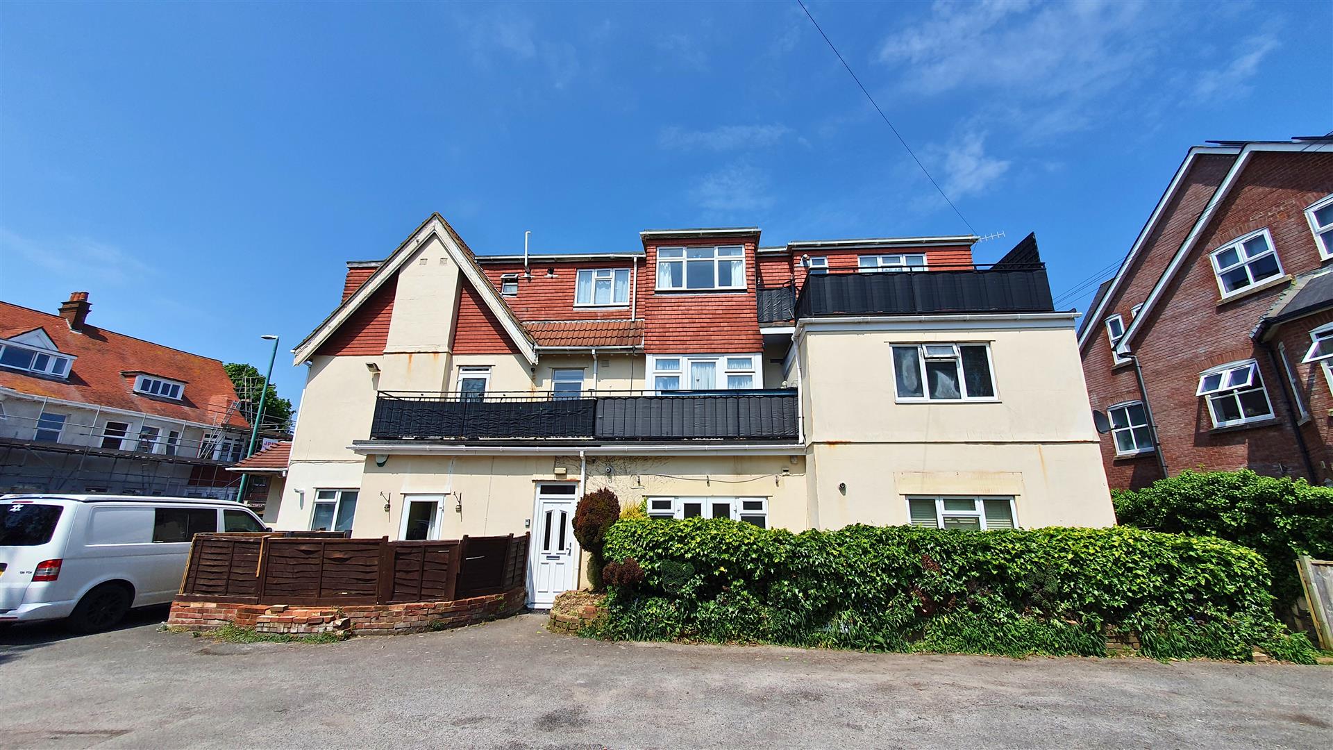 Sea Road, Bournemouth Lovett International